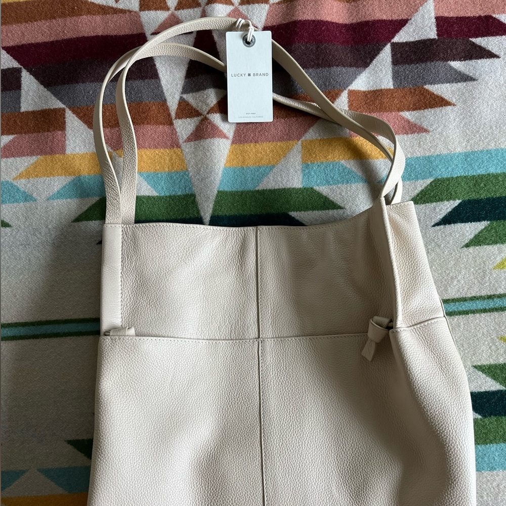NWT Lucky brand Atri shoulder bag - cream